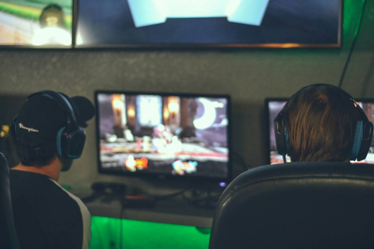 Sugar Crash Prevention for Gamers: How to Stay Sharp During Marathon Sessions Without the Energy nosedive